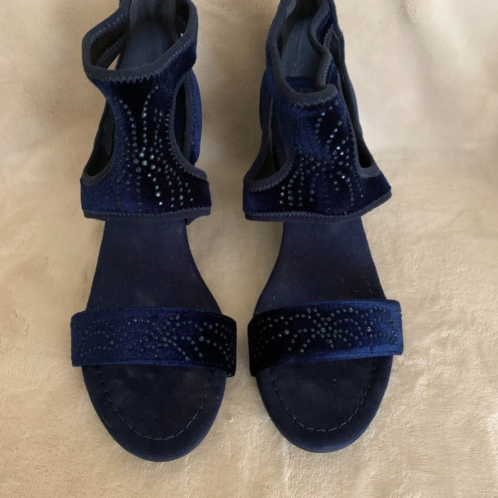 New York Transit, Blue Fabric Sequined Shoe, Dark Blue, Size 8 M, New
